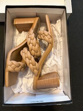 Dolce vita Braided Strap Block Heel Sandals - Tan women’s size 9